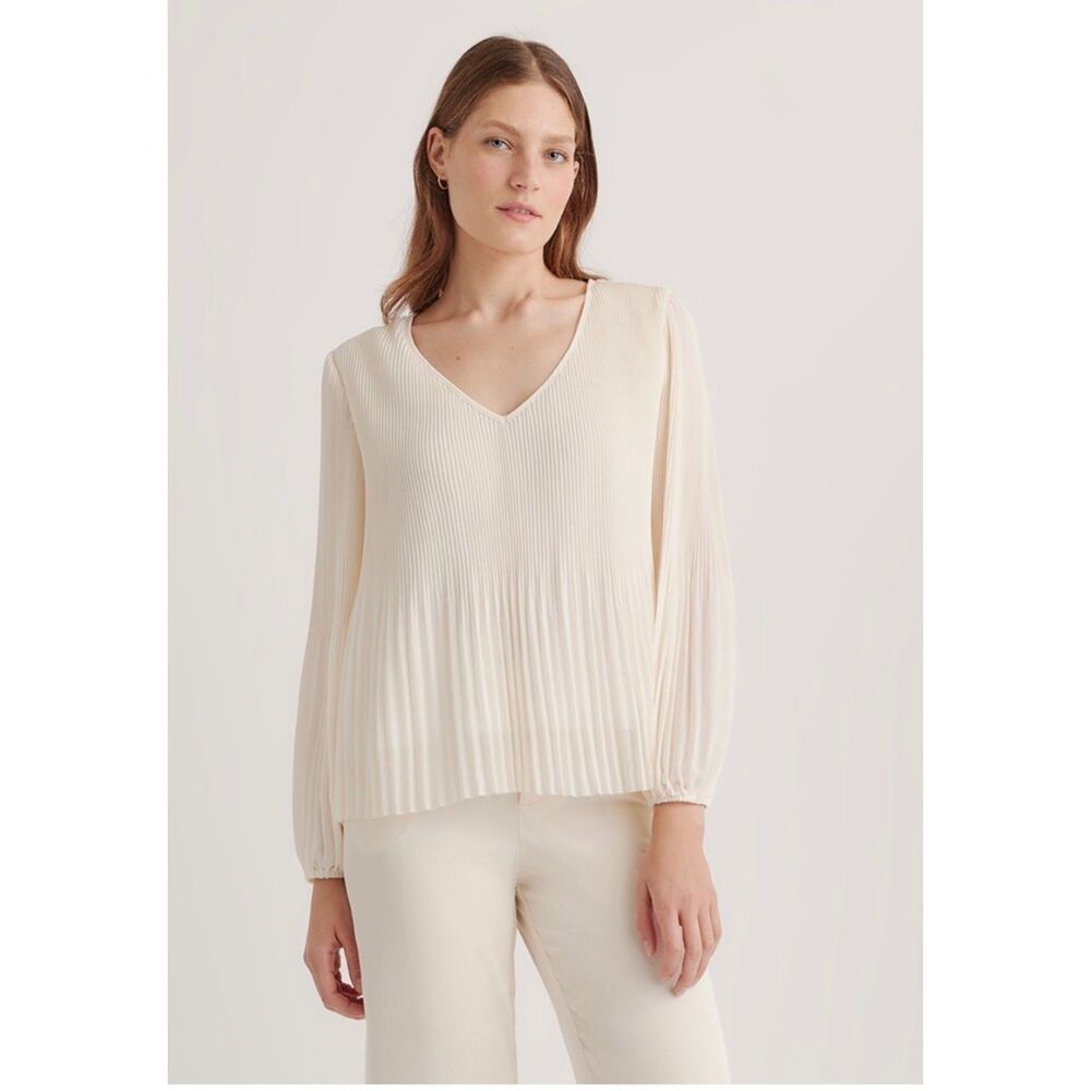 NWT Quince Chiffon Pleated V-Neck Blouse Ivory size small